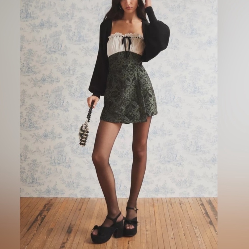 Urban Outfitters Pattern Romper NWT - Picture 2 of 7